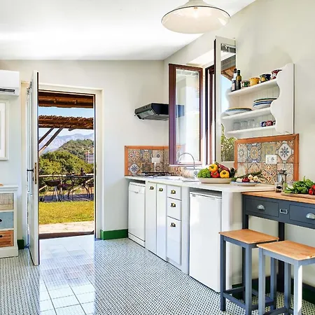 Apartamento La Dimora Massa Lubrense